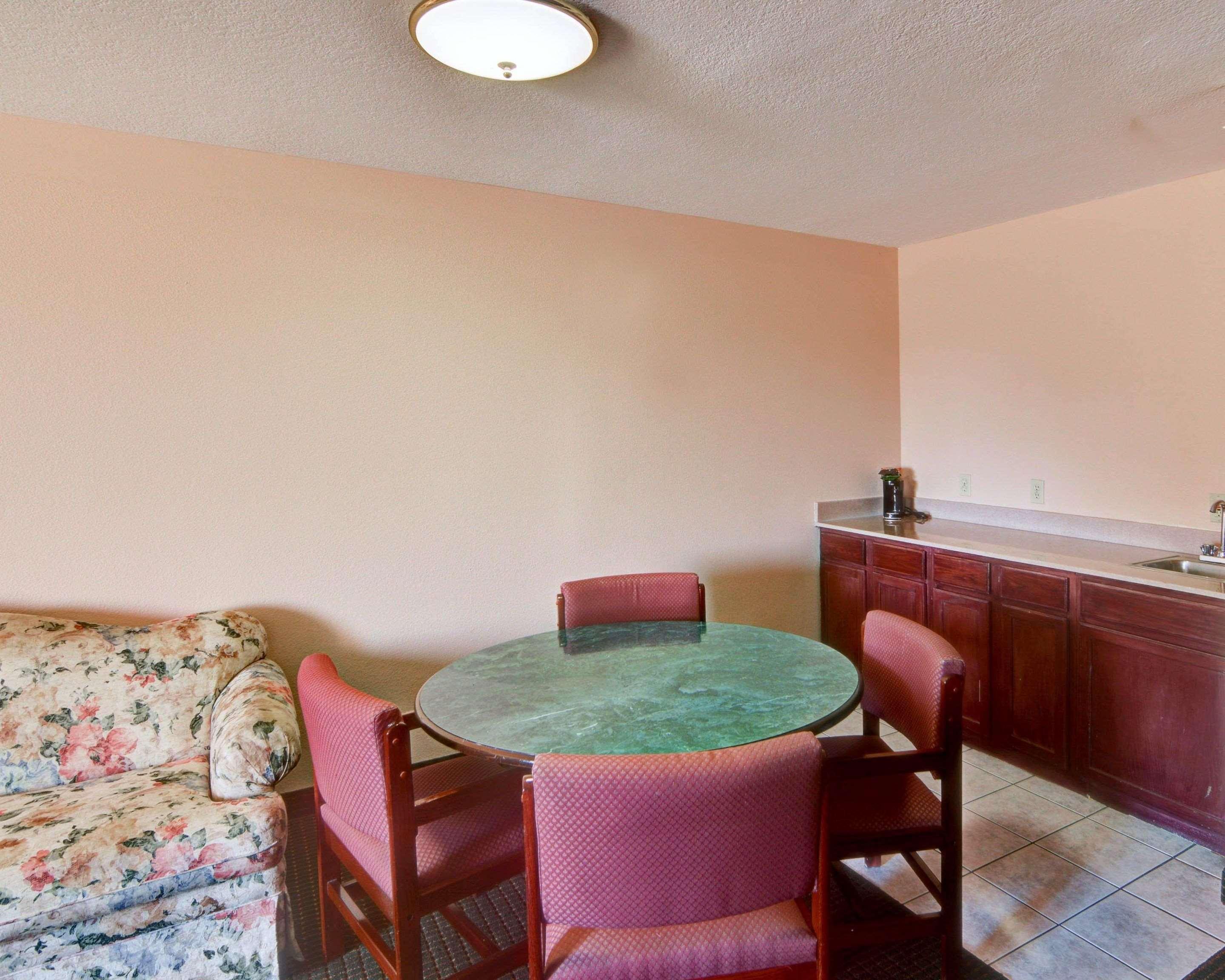 Quality Inn Forest Hill - Fort Worth South Exteriör bild