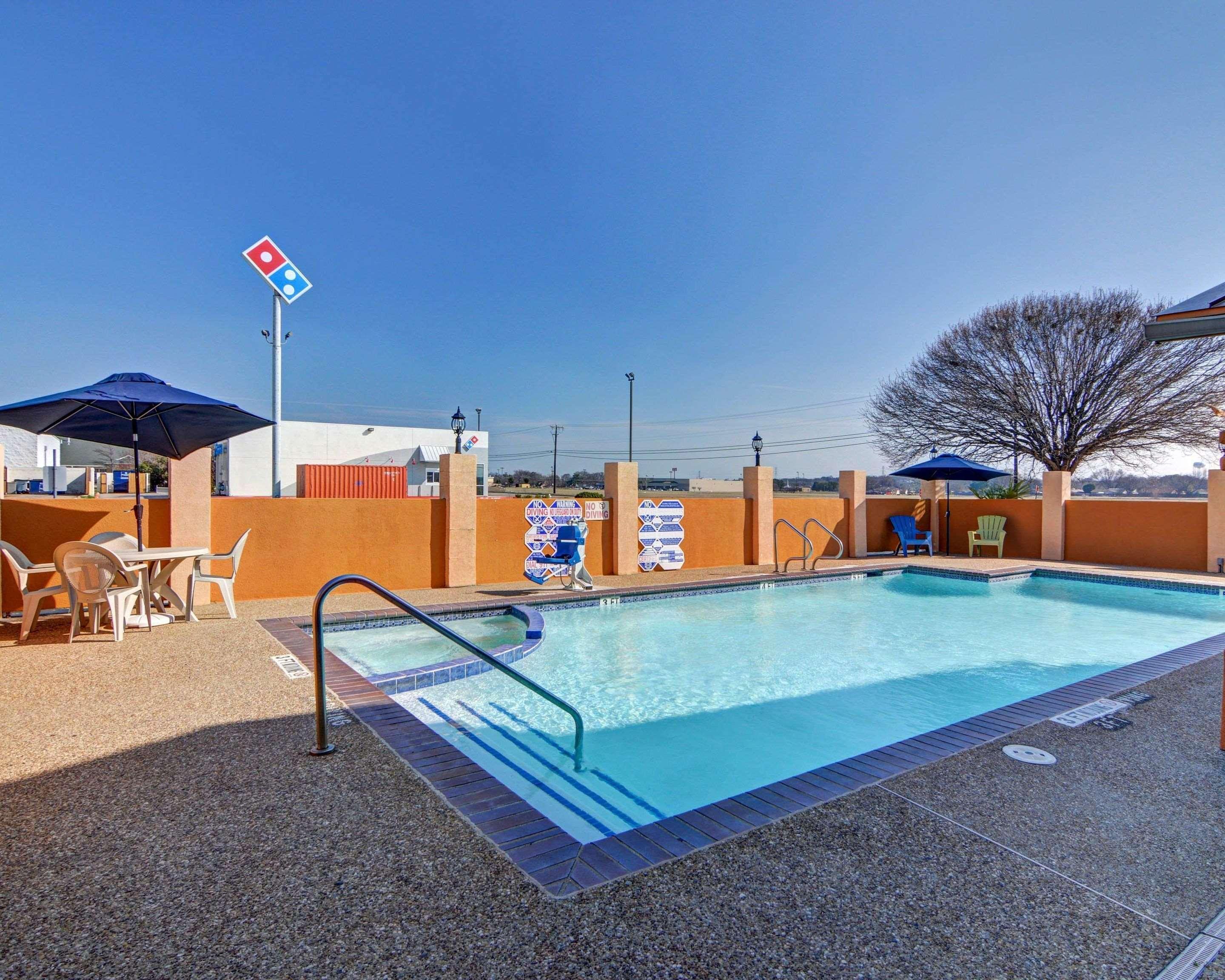 Quality Inn Forest Hill - Fort Worth South Exteriör bild